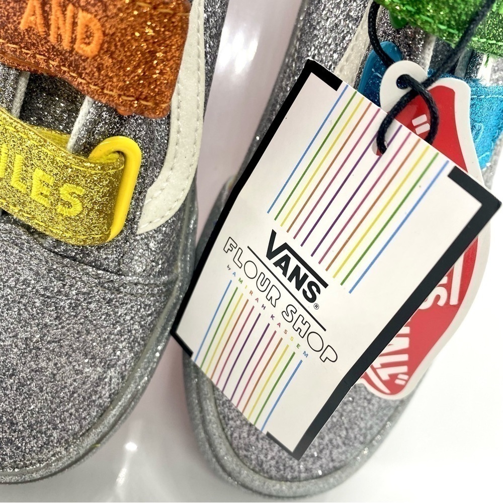 VANS FLOUR SHOP Amirah Kassem Old Skool Rainbow Glitter Sneakers 6 - Picture 6 of 12